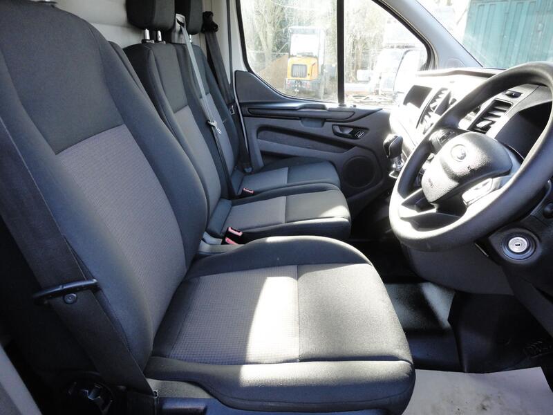 FORD TRANSIT CUSTOM 2.0 300 EcoBlue L1 H1 2019