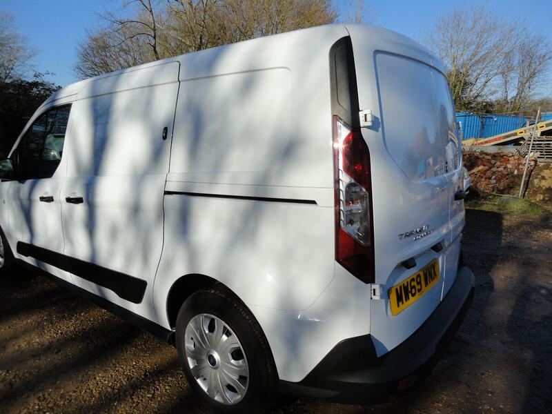 FORD TRANSIT CONNECT 1.0 210 EcoBoost Trend L1 H1 2019