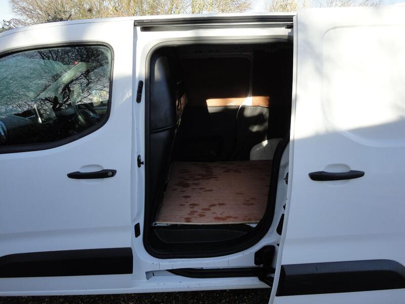 PEUGEOT PARTNER 1.5 BlueHDi 1000 Professional L1 H1 2019