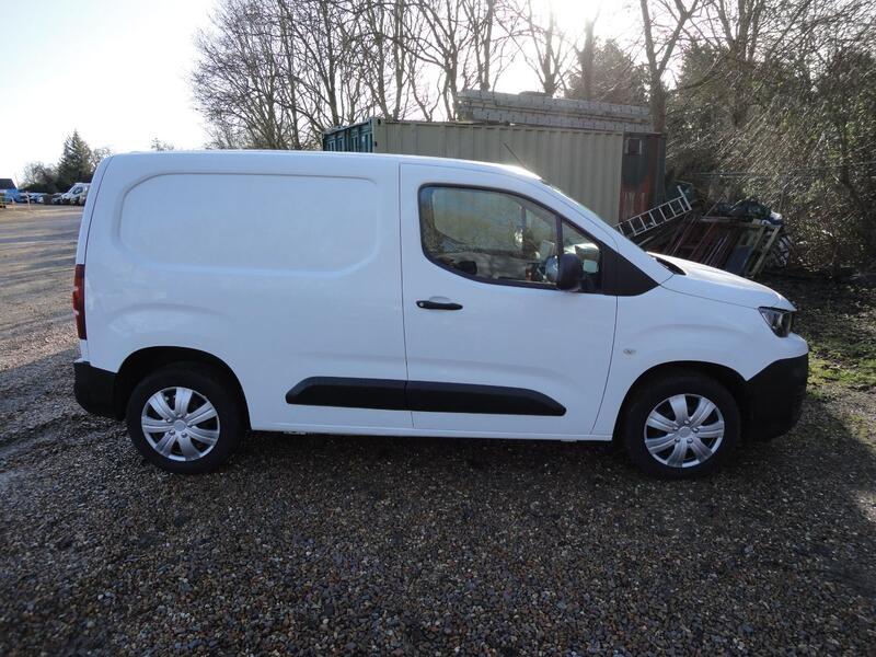 PEUGEOT PARTNER 1.5 BlueHDi 1000 Professional L1 H1 2019