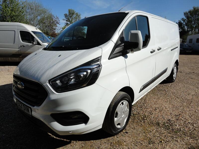 FORD TRANSIT CUSTOM 2.0 Transit Custom Trend Van 300 L2 2.0L EcoBlue 105PS FWD 6 Speed Manual 2021