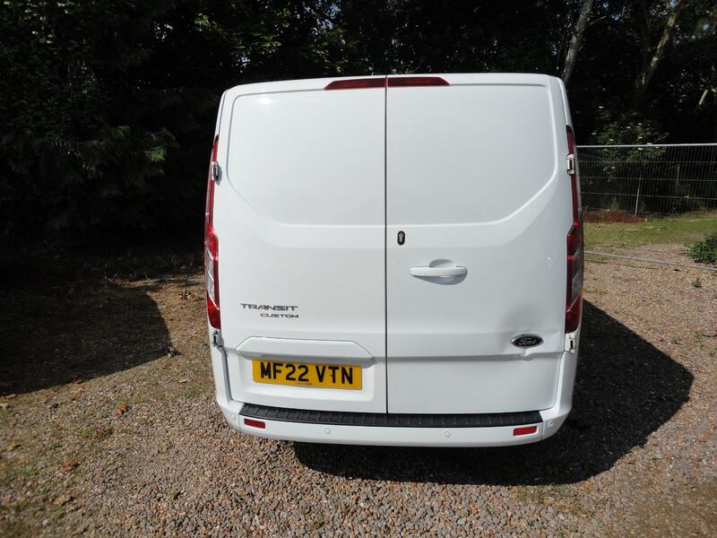 FORD TRANSIT CUSTOM 2.0 Transit Custom Limited Van 300 L2 2.0L EcoBlue 130PS FWD 6 Speed Manual 2022